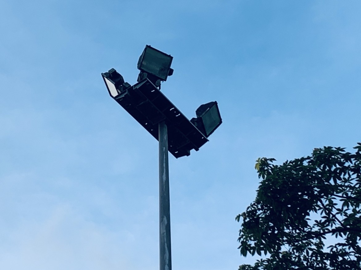 全國首創!元智大學戶外球場設置循環經濟燈具 省電又環保 21 圖一元智大學舊有籃球場照片 1 2