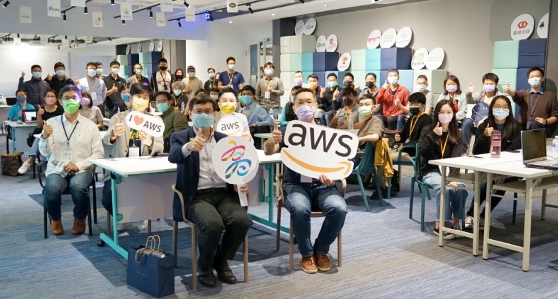 高市府攜手AWS續推雲端人才培訓 促大南方數位轉型
