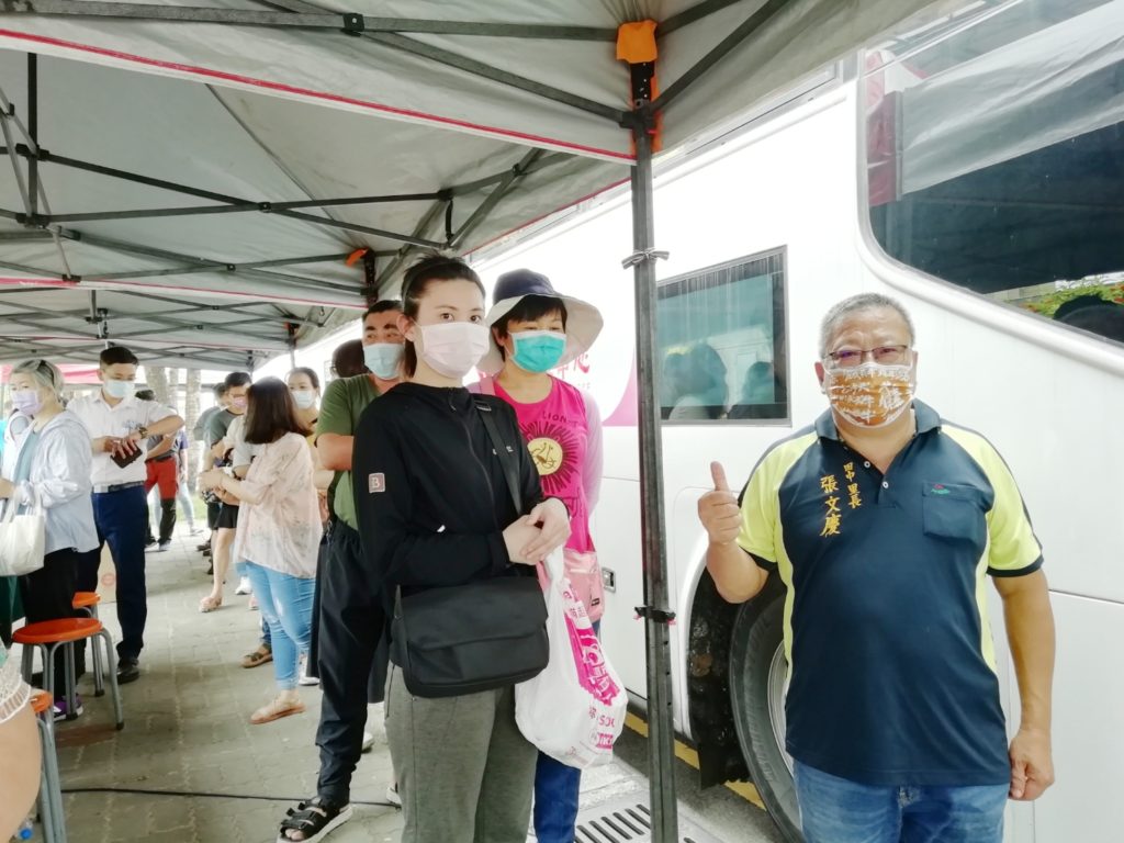 台中市龍井區卓越青工會舉辦捐血活動