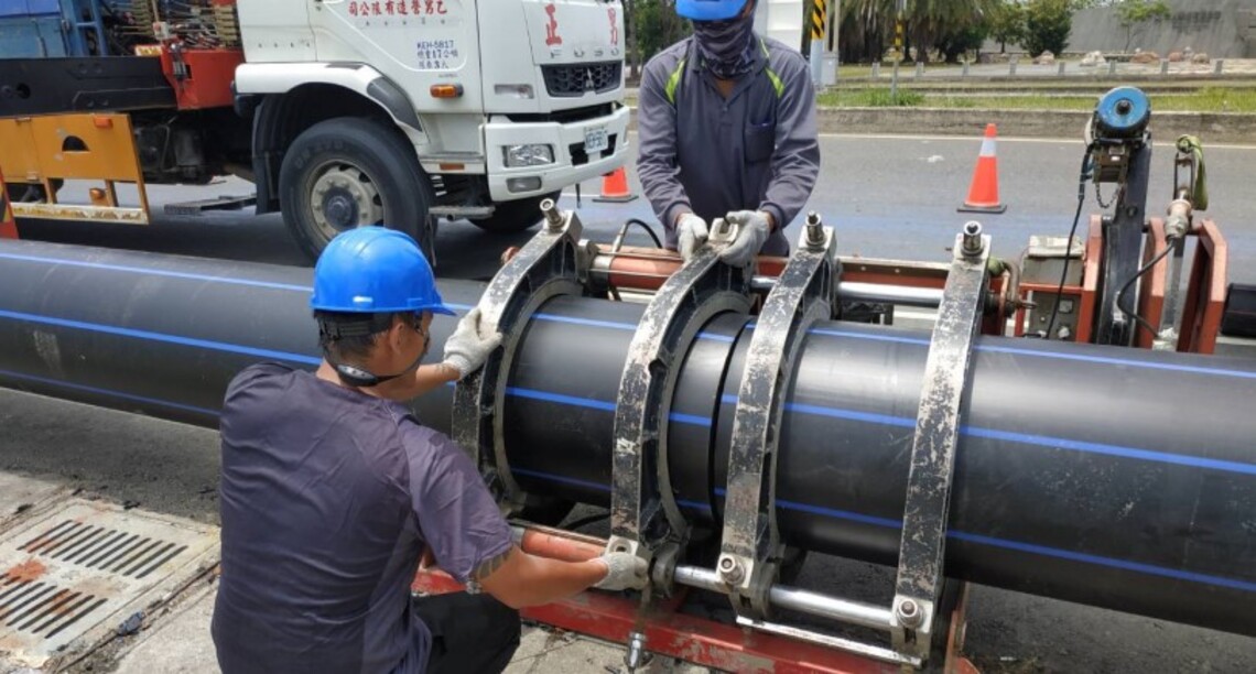 高市茄萣區正大路一帶自來水管線汰換   供水穩定大幅提升