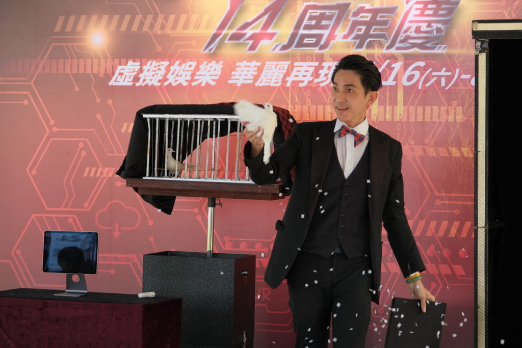 光華14周年慶記者會表演