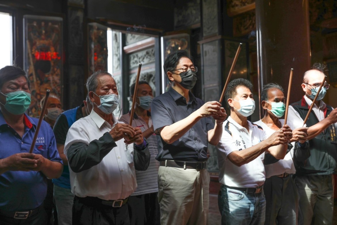 張善政大園拜票 否認高高在上沒有接地氣 19 86093C7C 982A 4E33 9C92 8812C67F8839 L0 001