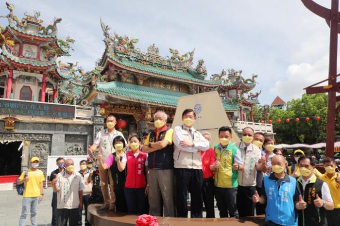 台南市府攜手寺廟推出獨特「做16歲」成年禮活動