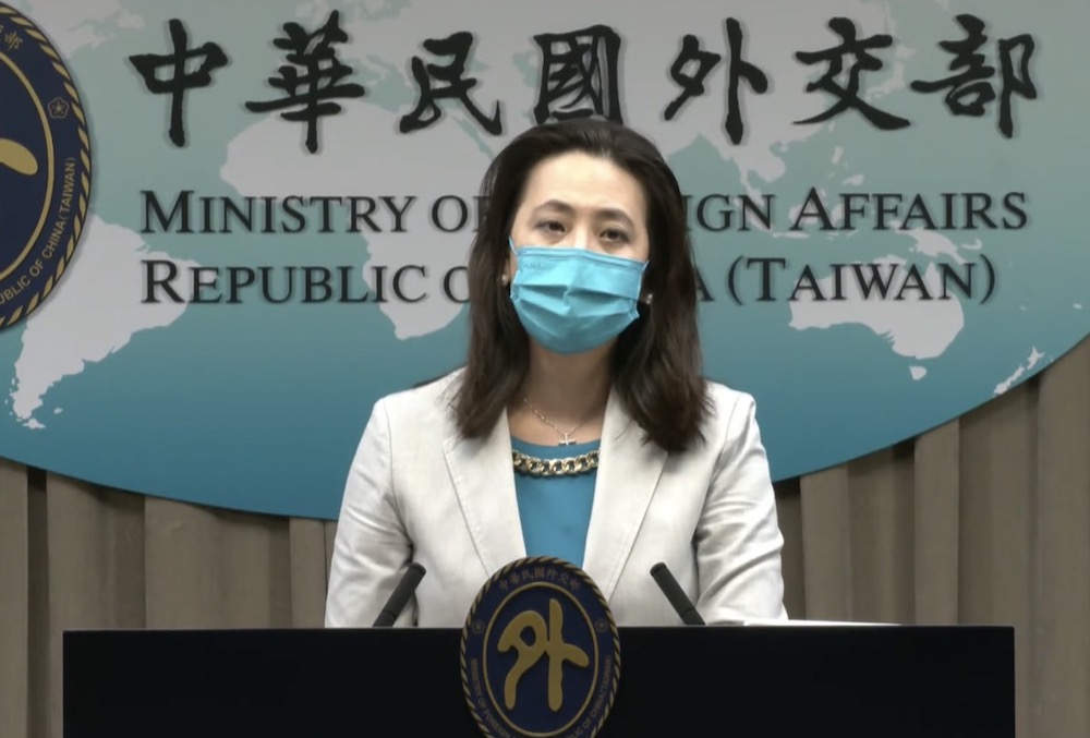 中情局長警告:中國從俄烏戰爭學經驗入侵台灣 外交部:評估相同 28 美國中情局長伯恩斯7月20日出席「亞斯本安全論壇」,警告台灣,中國正從俄烏戰爭汲取經驗,作為侵略台灣的參考。外交部發言人歐江安回應,外交部的評估與拜登政府有許多共同之處。