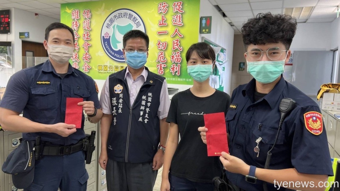 【有片】男子血糖低行車突失控 同安所勇警即時破窗救人 25 S 108896275