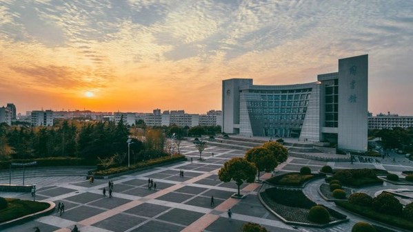 上海大學圖書館 上海大學圖書館