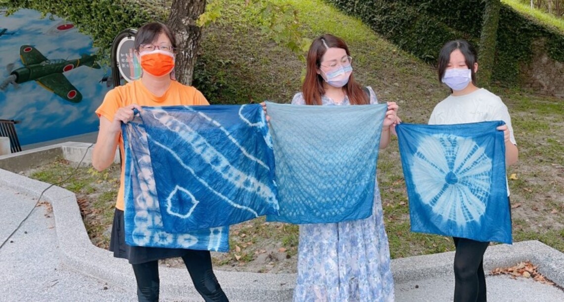 知卡宣農村療癒體驗第四週 蔬果花束、桐花錢包、杯墊敲染齊上陣