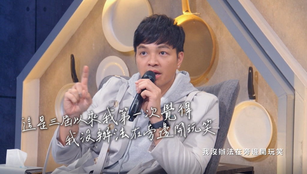 選手將米其林餐廳搬到棚內上演,讓導師Fred表示無法在旁嬉鬧玩笑。(圖/翻攝料理之王