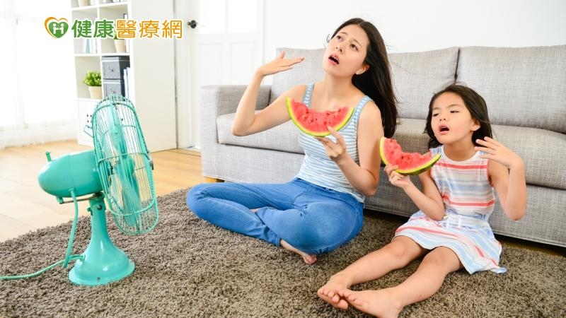 超爆熱!尿尿有這5顏色恐中暑,3招預防熱傷害