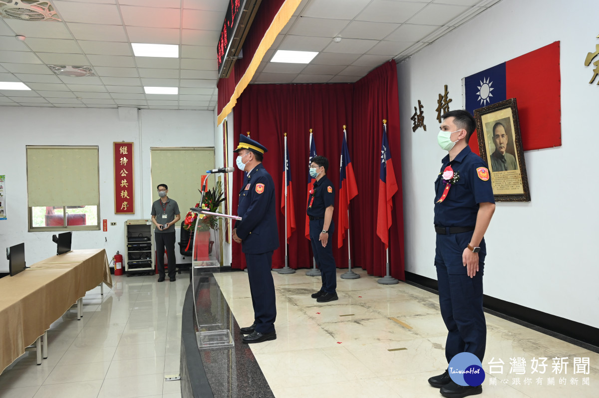 楊梅警分局上湖、埔頂派出所，新任所長布達交接。<br /><br /> <br /><br /> 