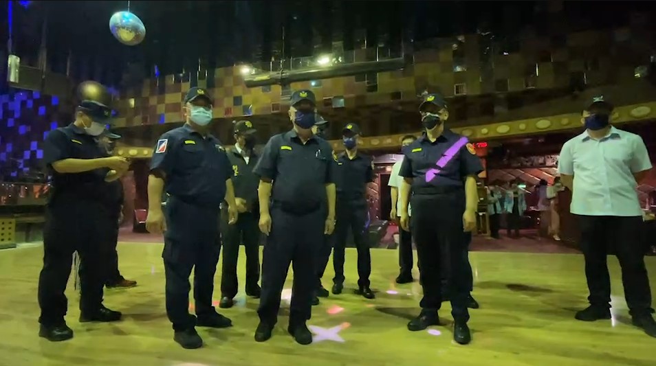 ▲台中市警察長蔡蒼柏親自帶隊督導視察第六分局擴大臨檢行動 (圖/台中市警察局 提供)