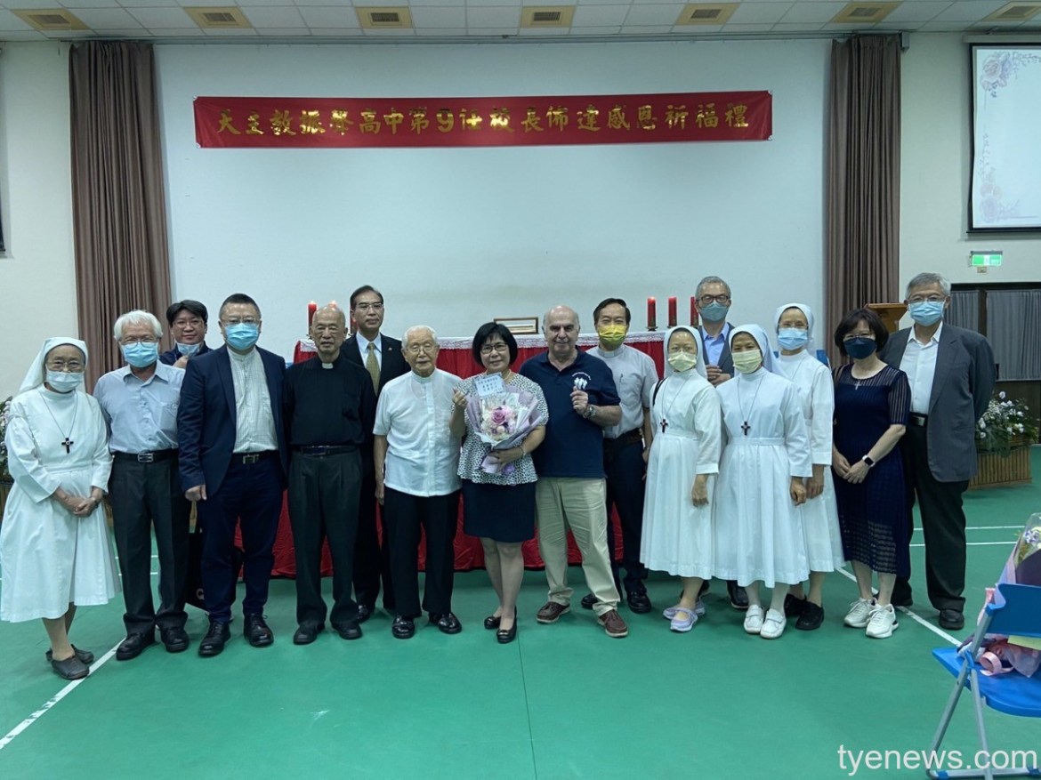 彭湘玲新任振聲高中校長 盼推動國際交流雙語教育 26 S 18407439