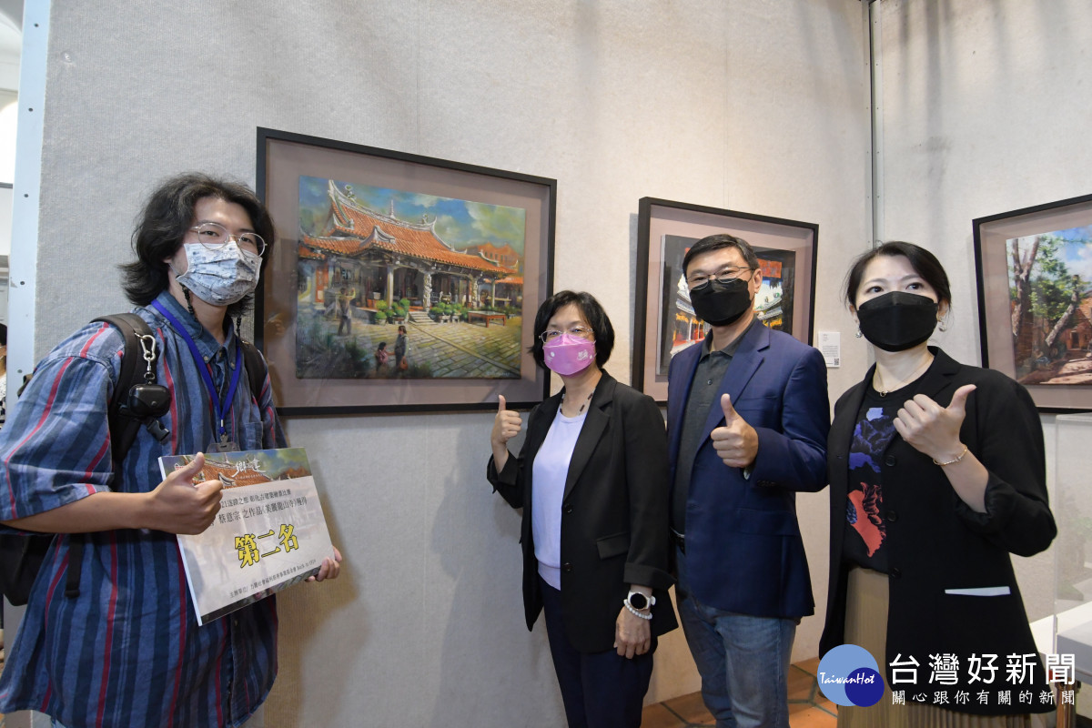 彰化縣長王惠美邀請民眾看展。圖/記者鄧富珍攝
