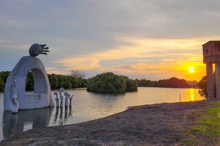 夕照鵬村濕地公園。 圖:大鵬灣國家風景區管理處/提供