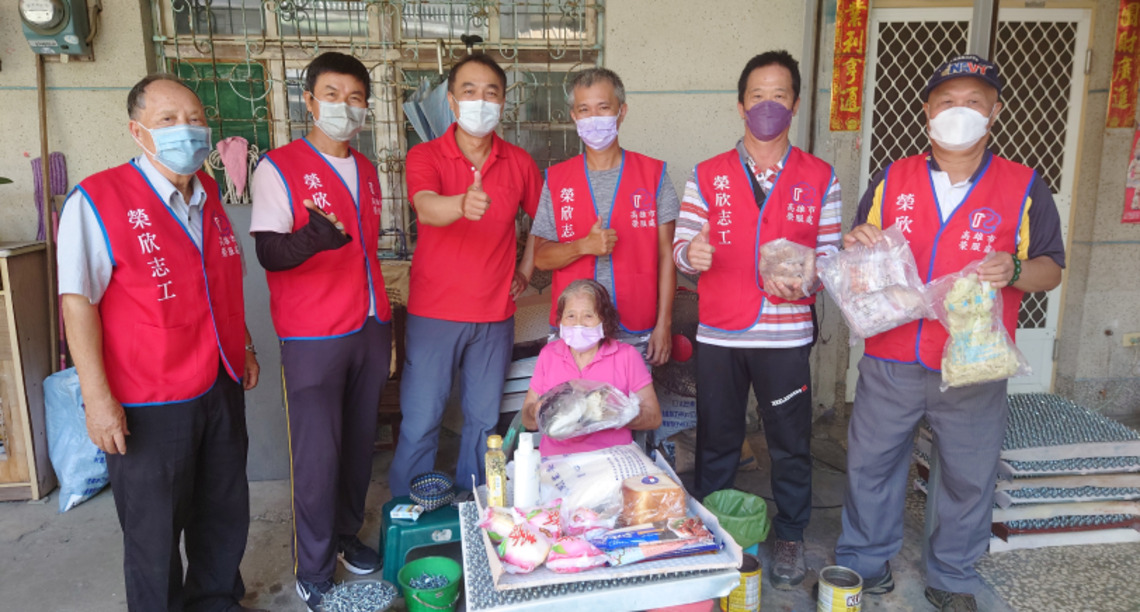 高雄榮欣志工關懷送暖 發送愛心物資嘉惠榮民眷