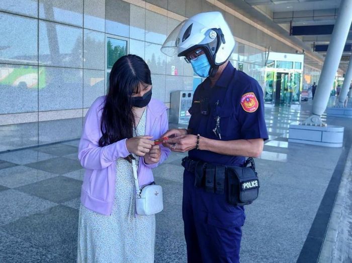 火速遞送遺失物到機場 旅客遊澎湖揪甘心