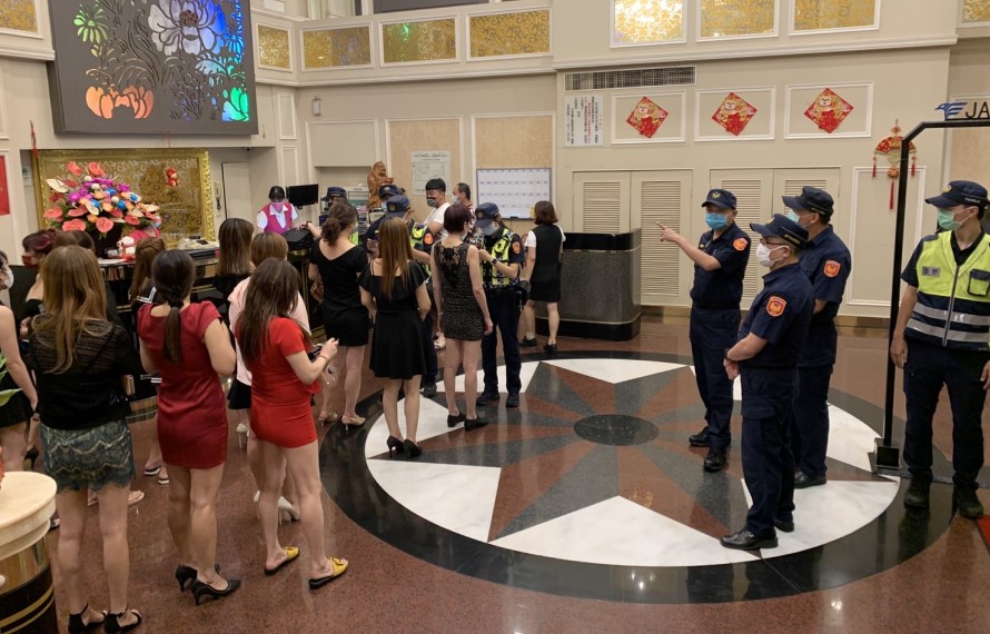 ▲配合警政署,中市警執行擴大臨檢專案勤務 (圖/台中市警察局 提供)