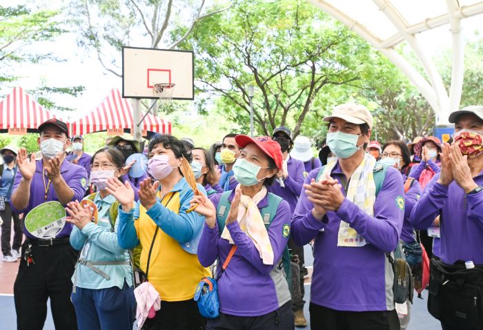 「大手牽小手」千人健行 推廣運動習慣打造健康城市 20 20220731152816298