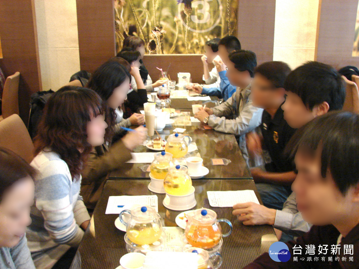 尋找另一半，未婚男女希望有個家。<br /><br /> <br /><br /> 