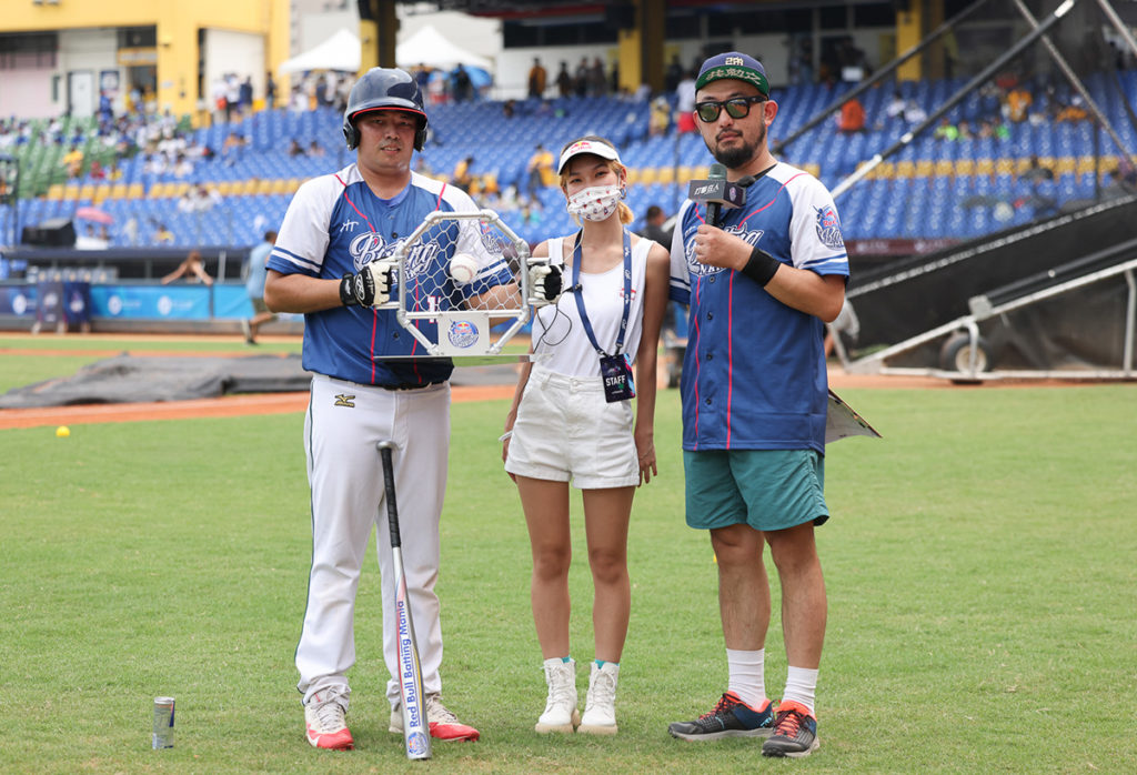 Red Bull Batting Mania最終由上屆冠軍陳逢平以1370分的高分,二度奪下打擊狂人稱號
