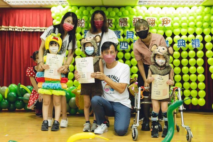 唐氏症基金會秉持著「哪裡有需要,服務就到哪裡」的精神4位早療小天使勇敢迎未來