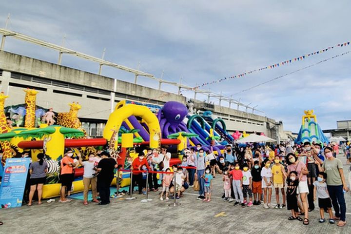 來去東港大鵬灣國際休閒特區,玩翻屏東FUN暑假夏日狂歡祭。 圖:屏東縣政府傳播暨國際事務處/提供