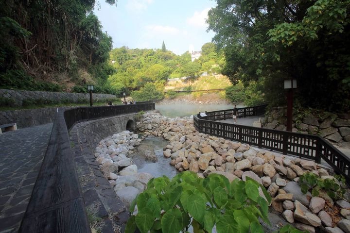 新北投地熱谷公園景觀再造換新貌。 圖:臺北市商業處/提供