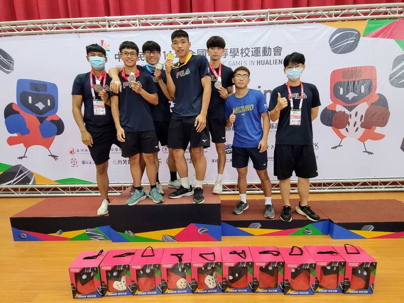 漾新聞|路竹高中拳擊隊全中運展拳威摘3金2銀5銅