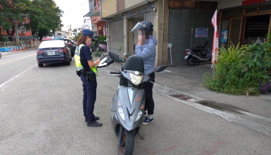 ▲警方加強稽查青少年無照駕駛,保護學子生命安全 (圖/台中市警察局 提供)