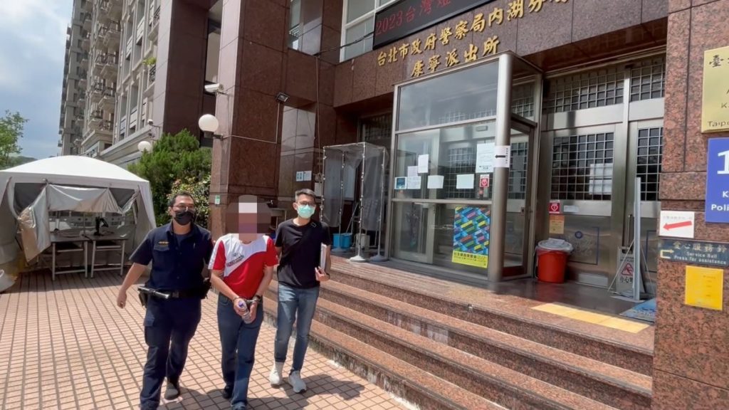 竊盜通緝移送偵辦。
