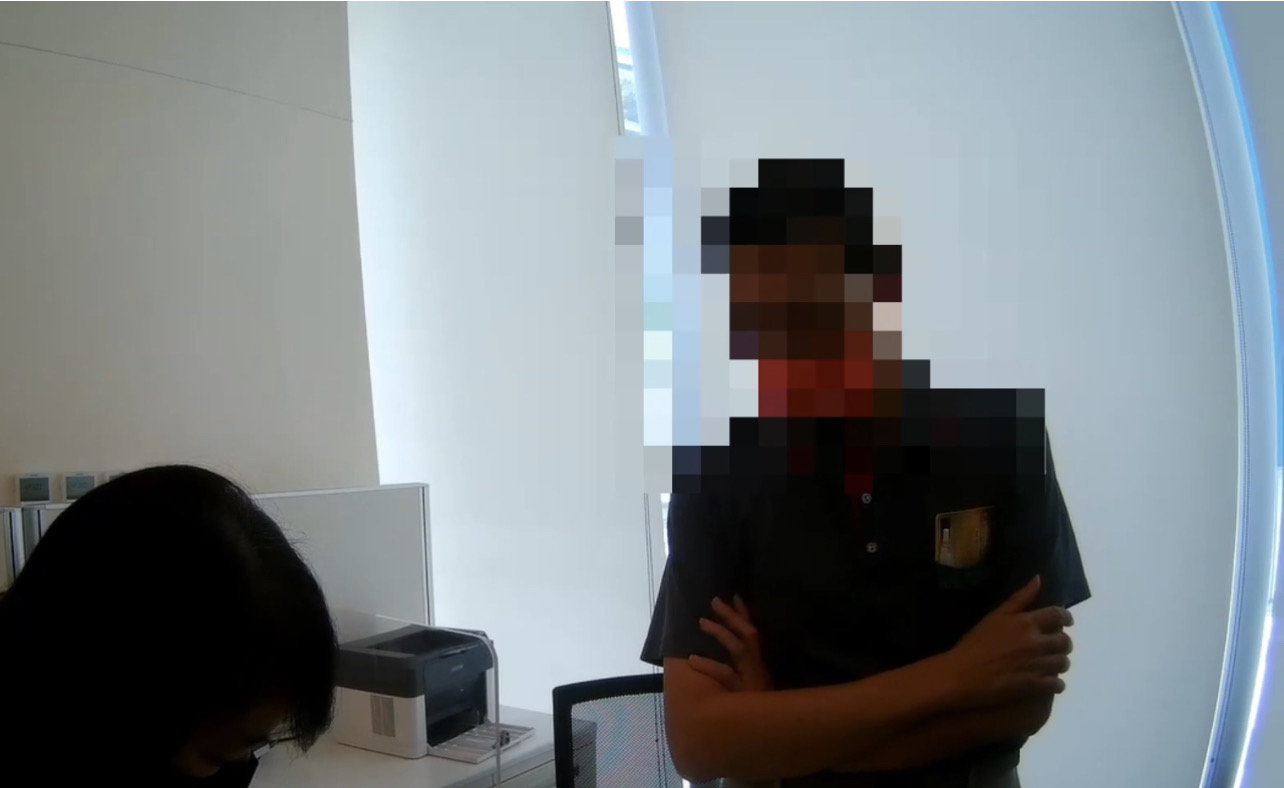 圖:員警與行員成功說服險遭詐民眾放棄匯款