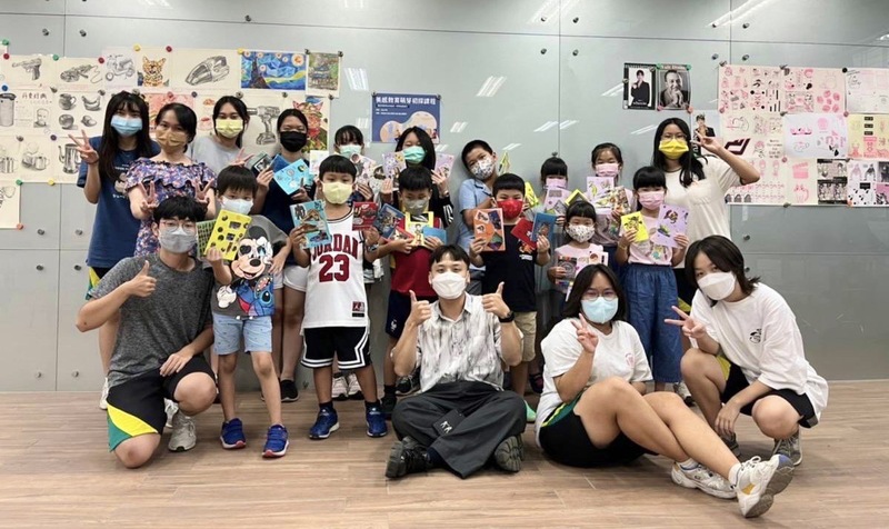 漾新聞|圖文拼貼設計 雄工學生攜手新上國小學童美學教育新體驗