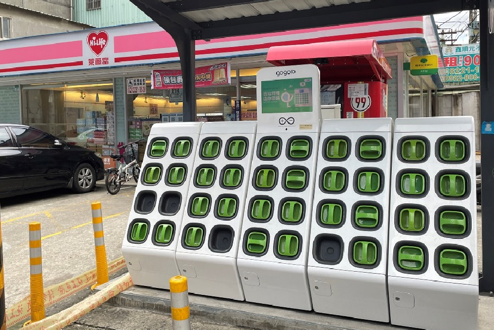 復合式超商夯!購買生鮮、電動車充電有「它」滿足生活需求 52 1 2