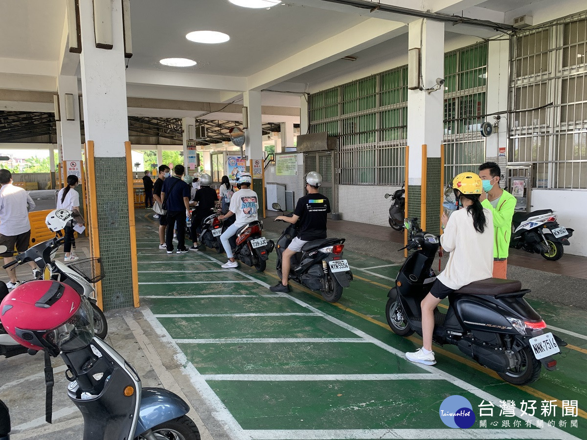 彰化監理站加開機車考照假日門市 預約名額計60名民眾把握機會