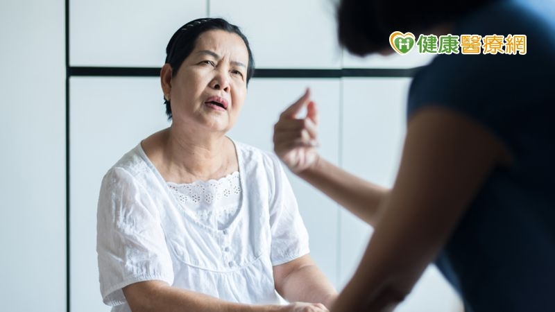 巴金森病也會失智?專家提醒家屬要留意 憂鬱可能是合併徵兆