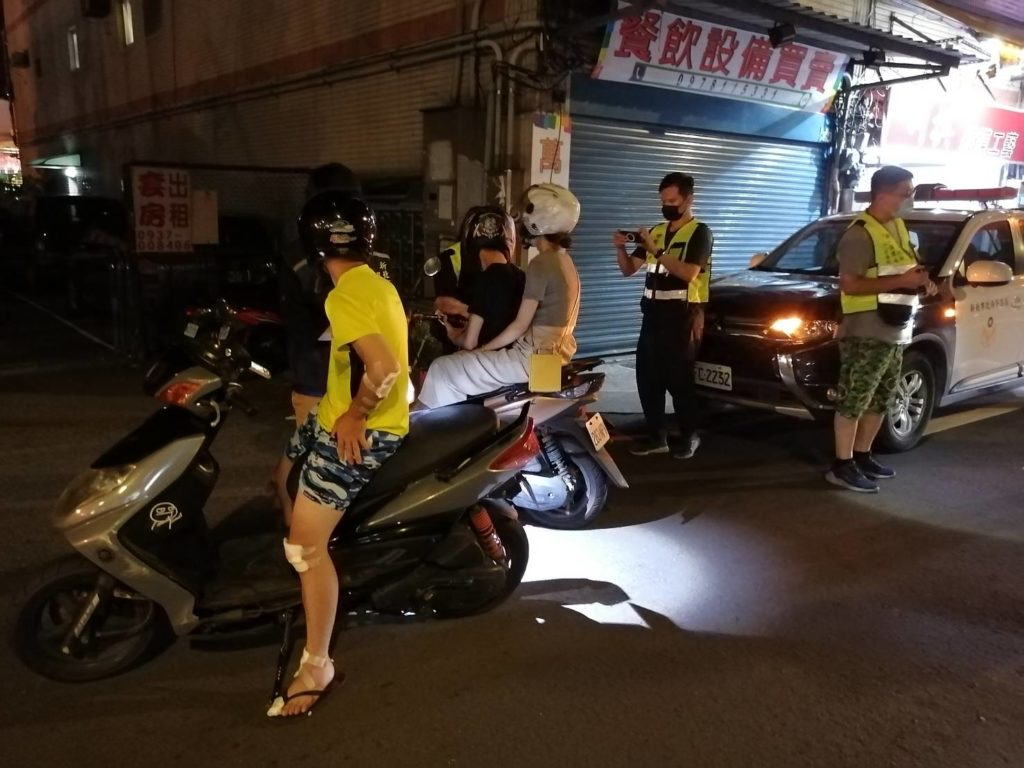 防制青少年於暑假期間深夜危險駕車執行噪音、改裝車輛稽查 