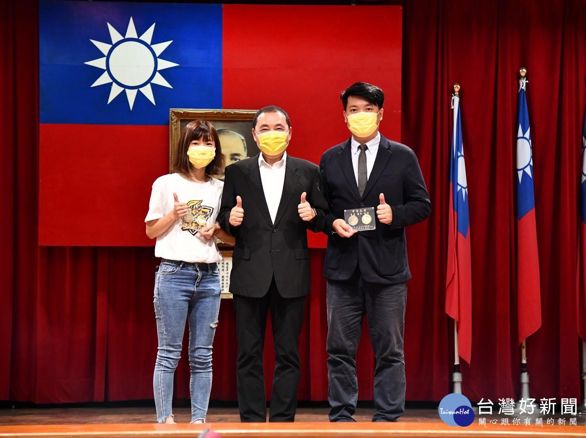 中國信託行員智取提款車手,獲贈禮金與貴賓卡