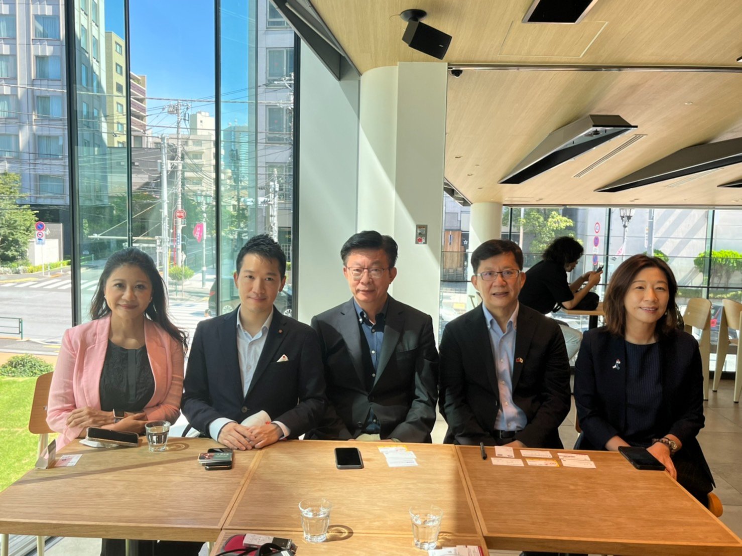 夏立言訪中藍營青年怒「賠掉整個黨?」民進黨:時機立場錯亂 39 立委郭國文粉專