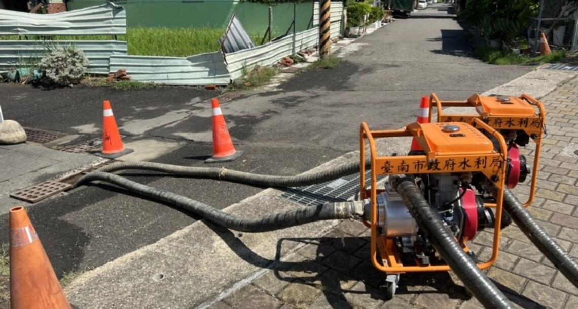 台南豪雨逢大潮山區多路掏空