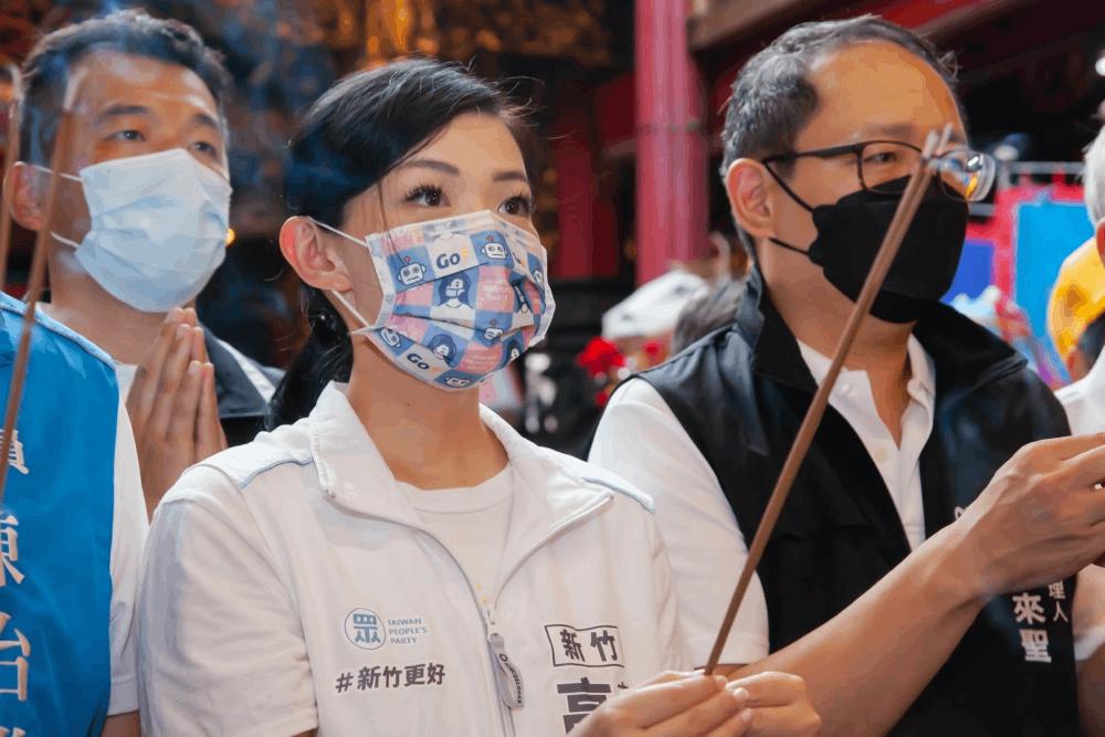 林智堅退選 高虹安:無法挽救社會大眾心中印象 早知如此何必當初 36 高虹安參拜神佛