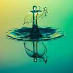 close up water drop photography