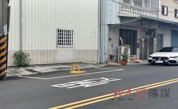台南最扯路霸? 停車格設擋車樁長期占位