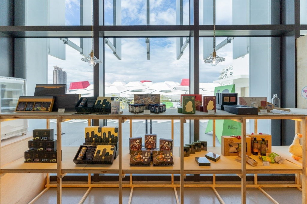 由在地品牌業者參與之日光款待所商品展示區