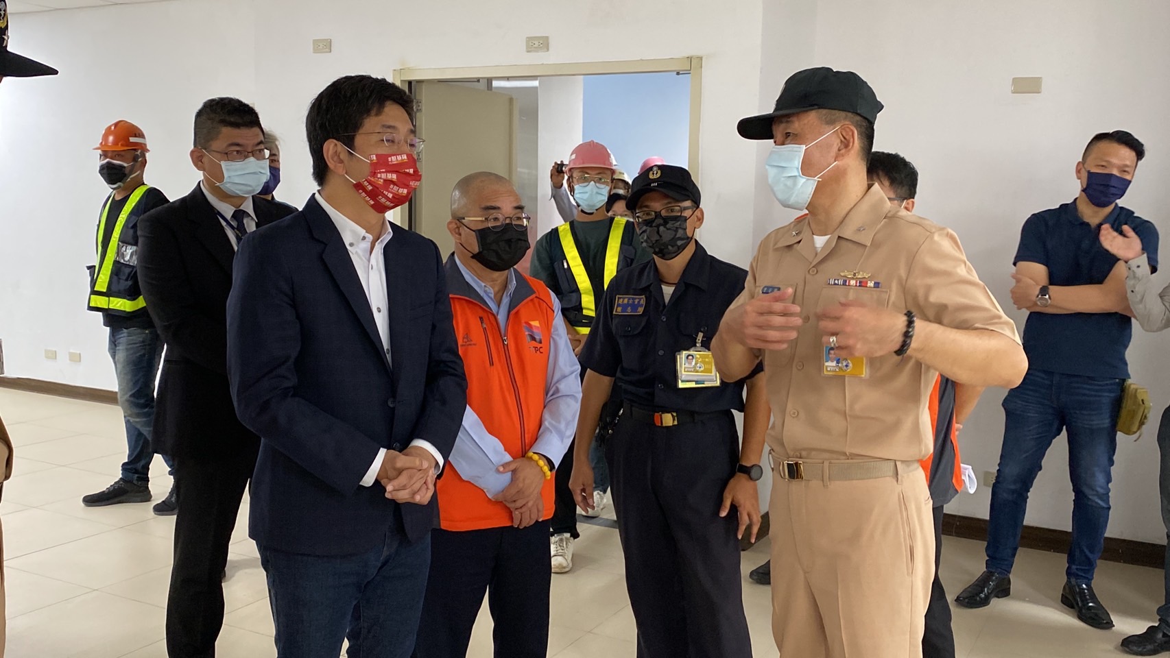 國民黨控隱瞞高中學歷 蔡適應:悖離事實 努力為基隆教育爭取資源 27 圖為民進黨基隆市長候選人蔡適應視察。