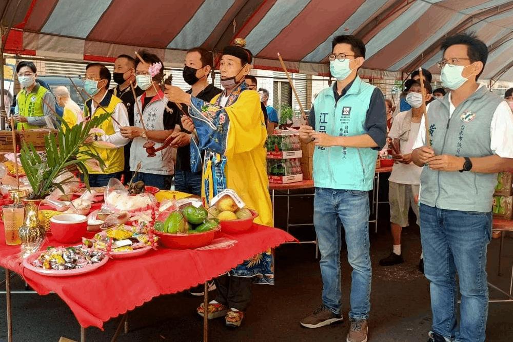 普渡一天30幾場 王如意:參選人的體力大考驗 26 參選人王品璁參加普渡