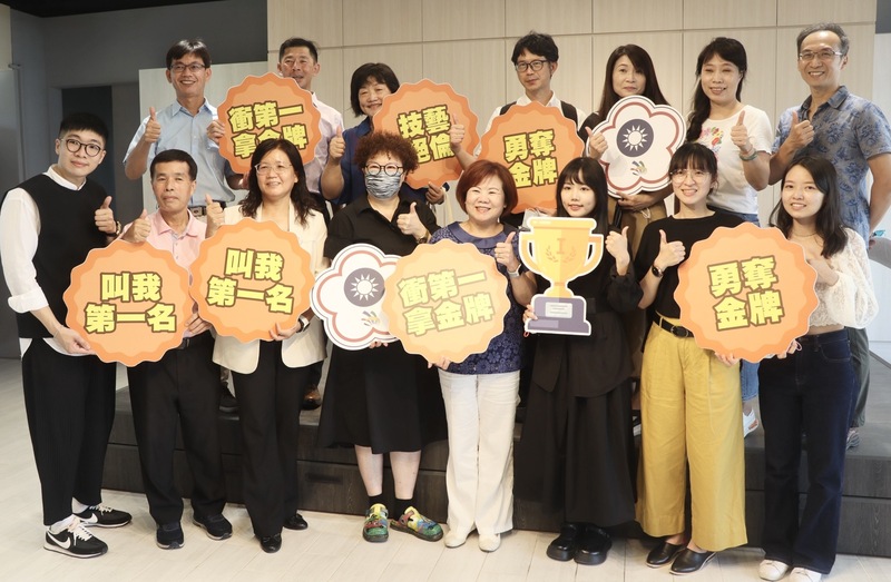 漾新聞|影》三民家商國手慕芷瑄進軍世界賽 許銘春部長加油打氣