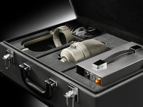 Neumann M 49 V:經典回歸 Neumann M 49 V:經典回歸