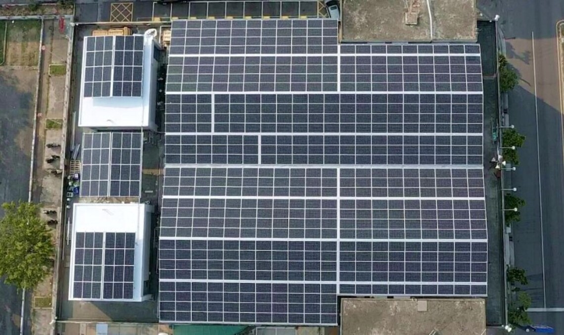 高市公有市場屋頂種電拚能源轉型 年發電量將達299萬度