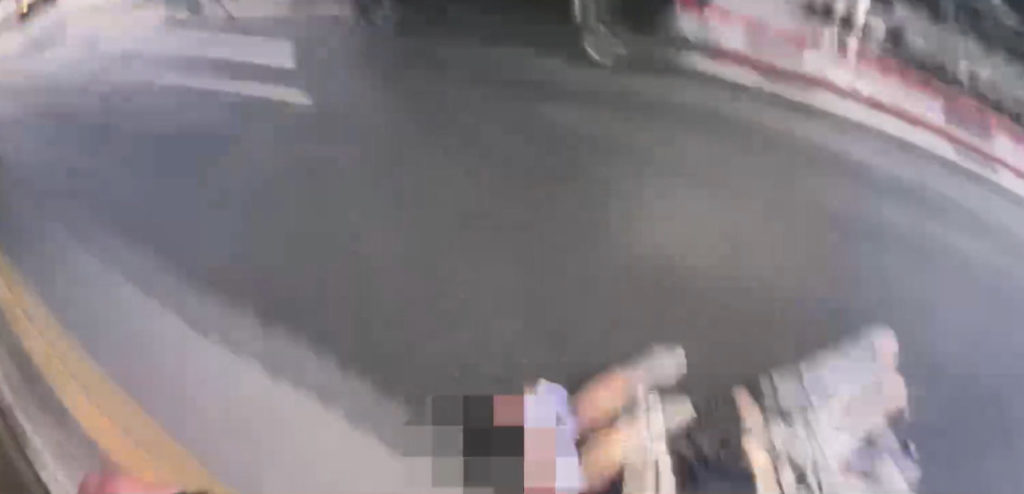 逃逸移工力竭腿軟躺地氣喘吁吁，最終仍遭員警捕獲