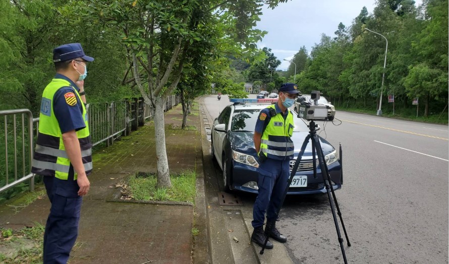 ▲中警局於易肇事路段加強機動巡邏取締 (圖/台中市警察局 提供)